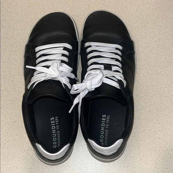 Groundies Shoes - Women Black Sneakers Groundies Barefoot